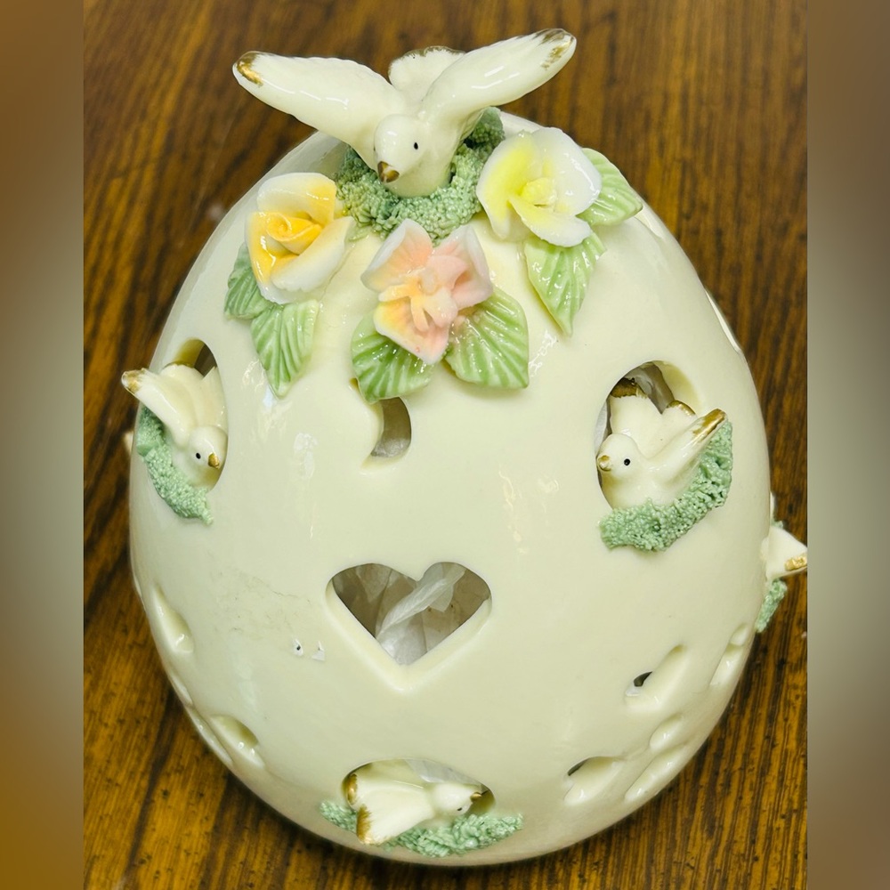 Porcelain Nesting Doves Domed Pierced Open Cut Tea Light Holder Egg Shaped